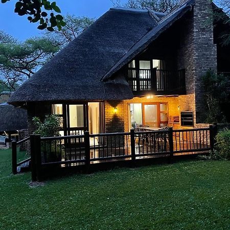 Inyamatane Luxury Lodge Hazyview Zewnętrze zdjęcie